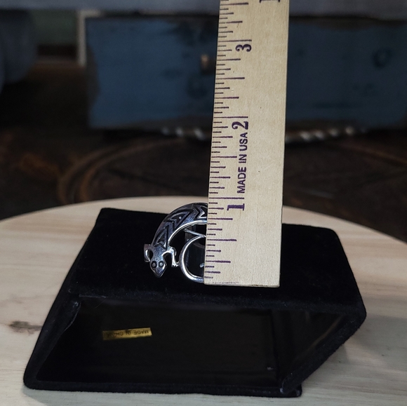 Southwest Sterling Iguana Pin - Picture 3 of 6